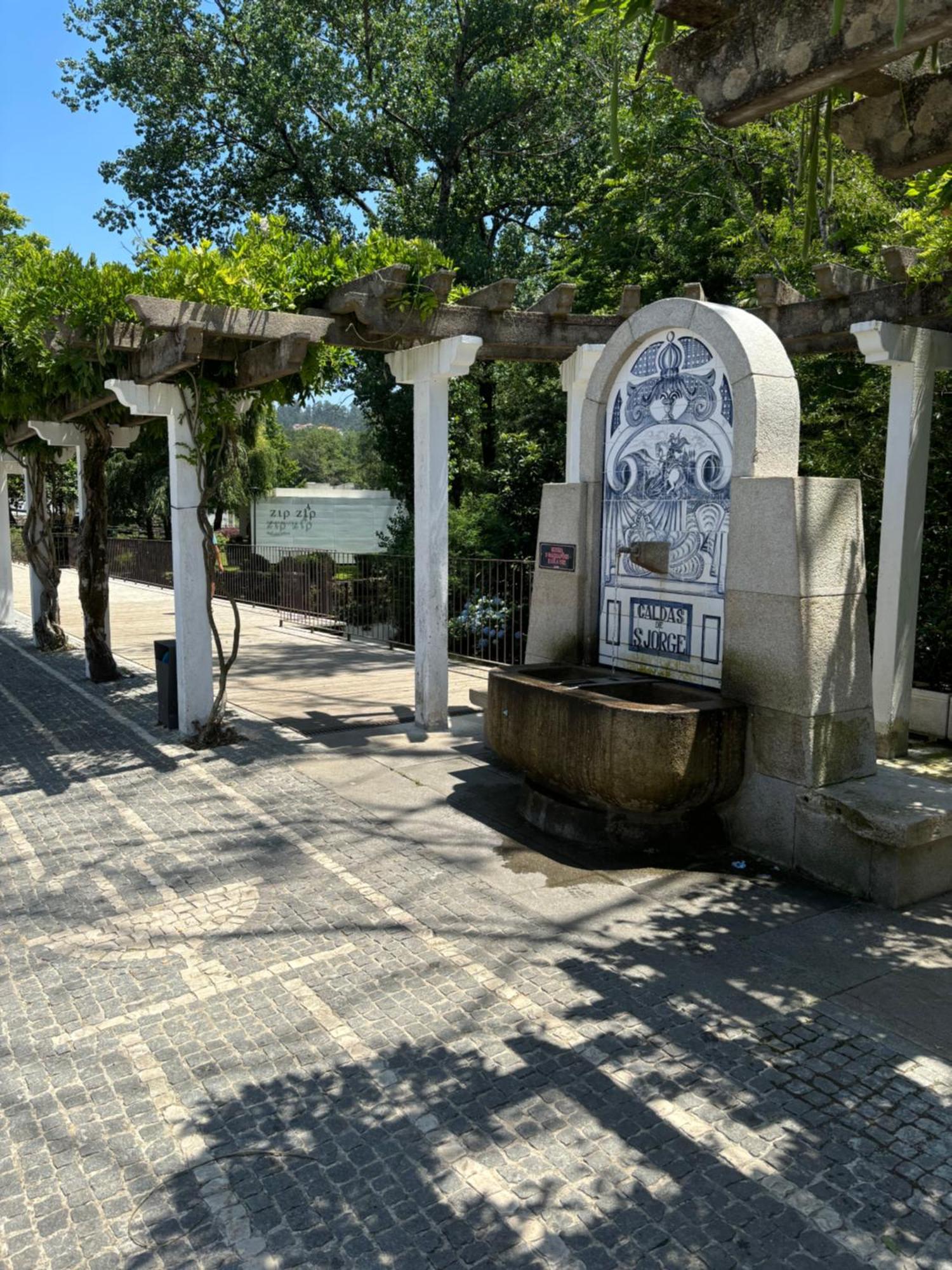 Aconchego Home Caldas de Sao Jorge Dış mekan fotoğraf